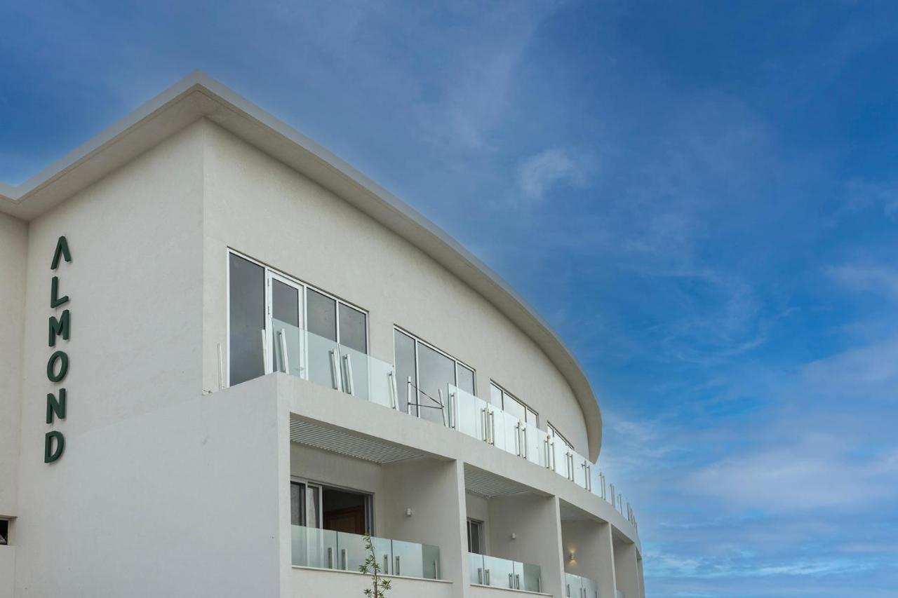 Almond Hotel - Adults Only Neve Ilan Exteriör bild